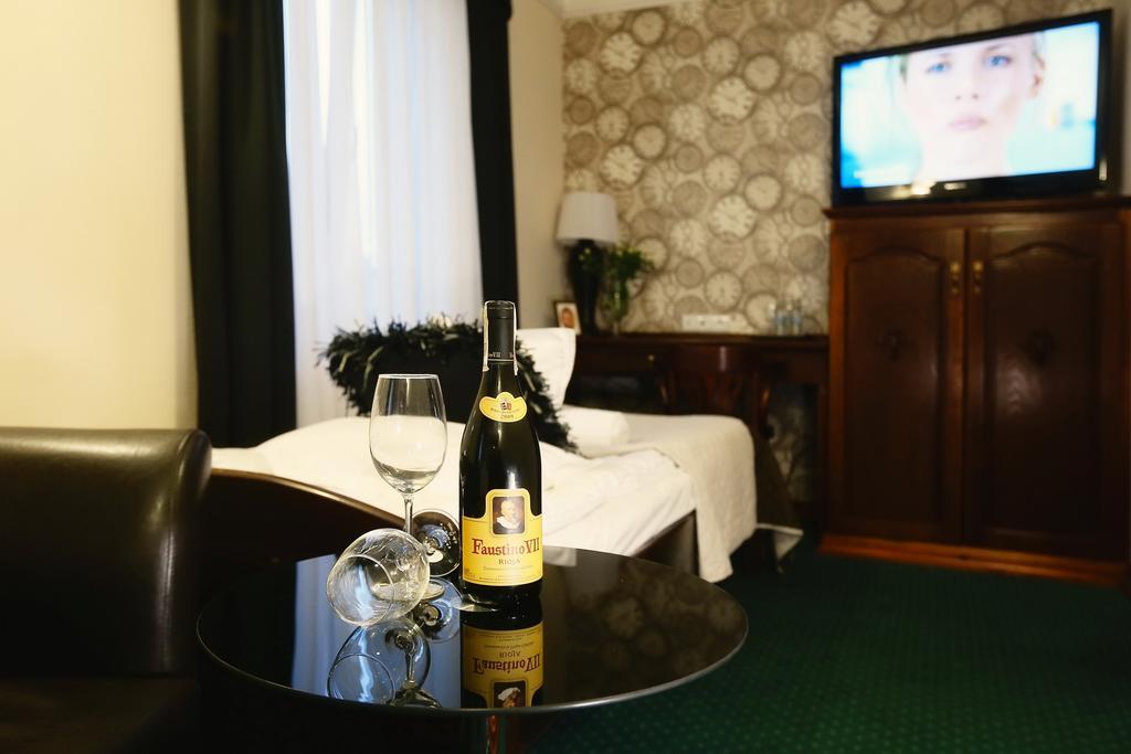 Hotel Imperium Chełmża Værelse billede